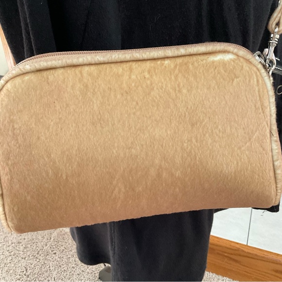 NWOT Road Trip Small Crossbody - Picture 5 of 11